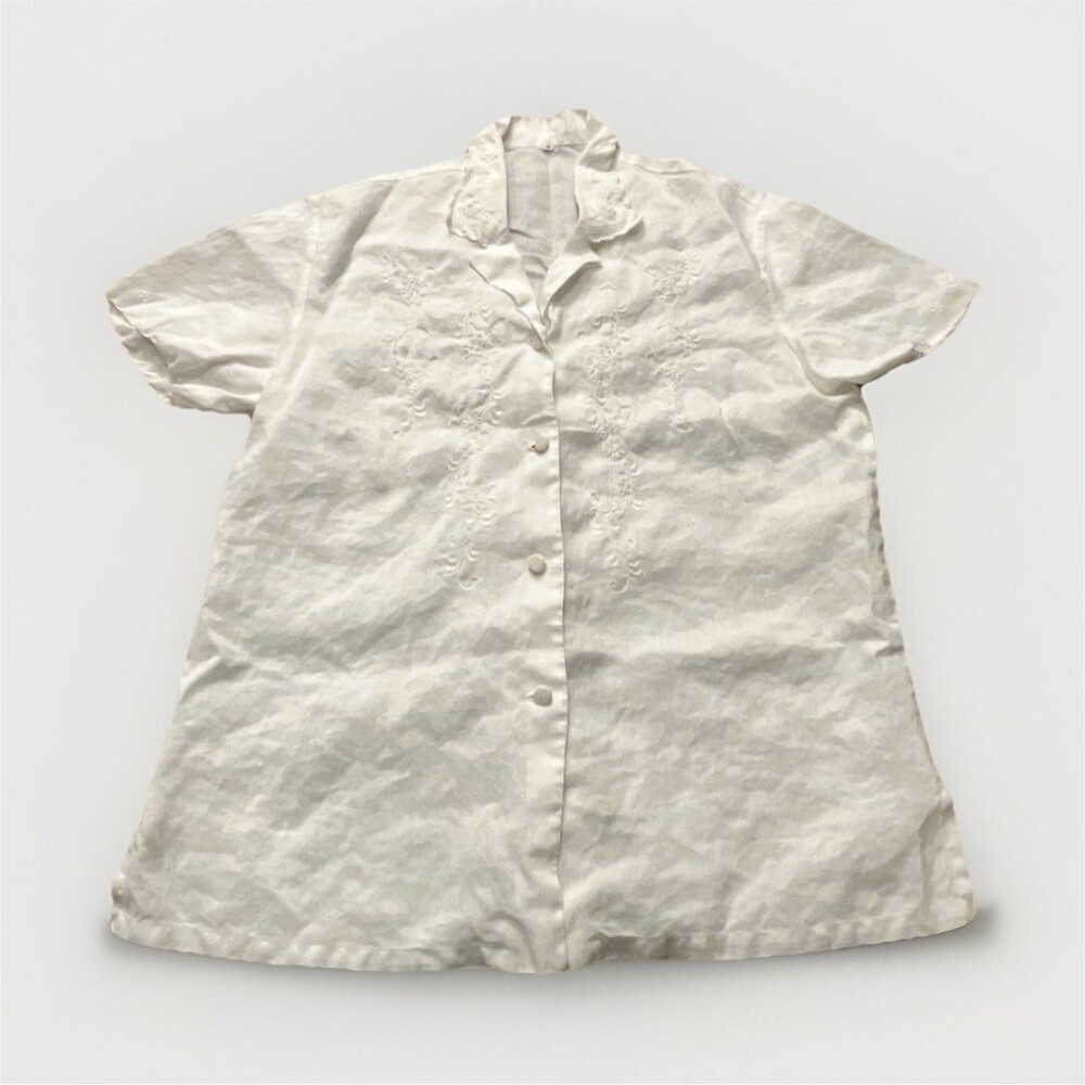 Vintage 1960’s White Linen Embroidered Collared Short Sleeve Blouse Top Size 38